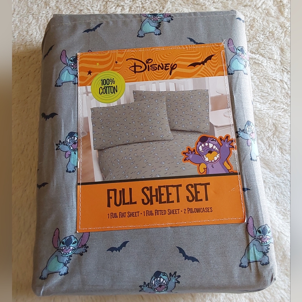 🌺 NWT Disney Gray Sheet Set with Stitch and Bat Design